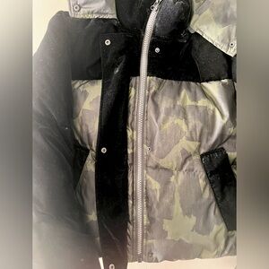 Andrew Marc Black & Camoflauge Puffer Jacket
